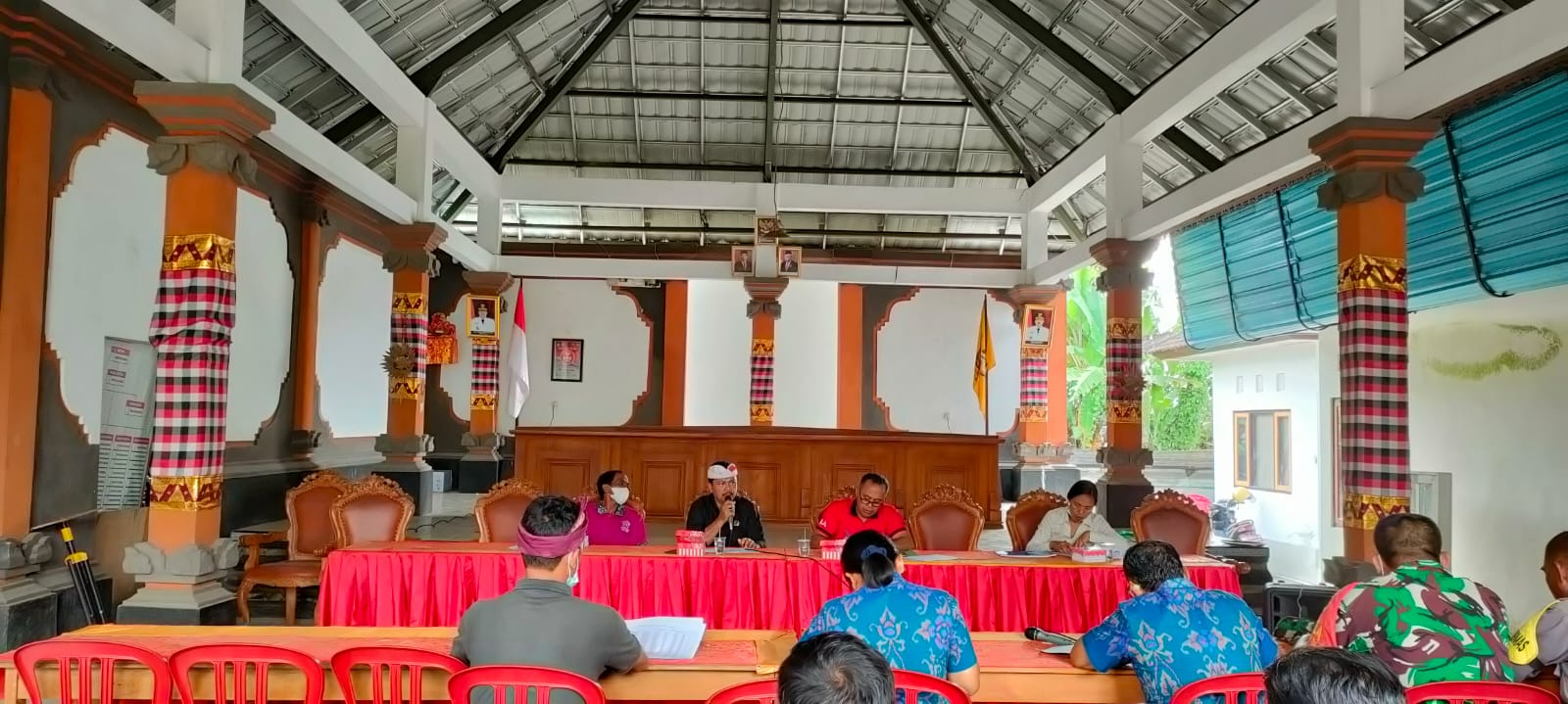 Rapat Musyawarah Desa Persetujuan Penerima BLT BBM dan DTKS 
